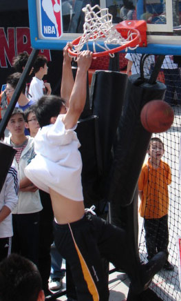 新站上赛场 新站上赛场