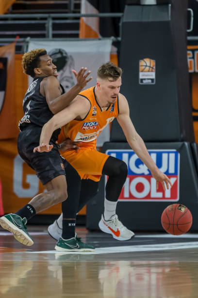 通过控制中 通过控制中