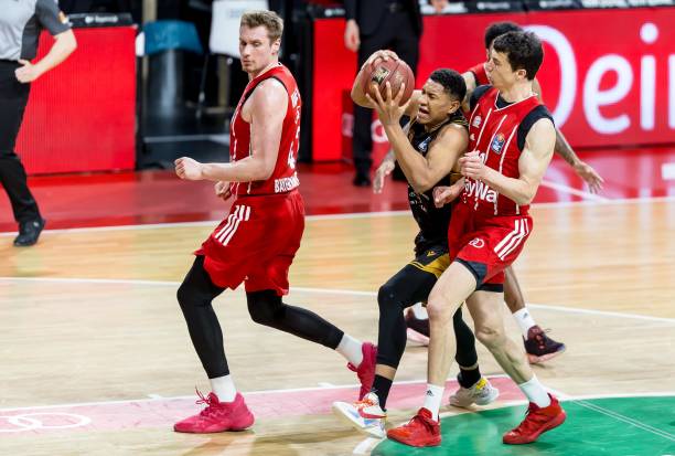 为球队的胜 为球队的胜