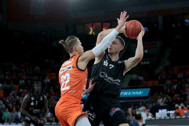 狄龙布鲁克 狄龙布鲁克