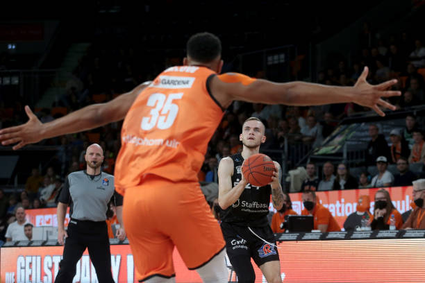 正是球迷最 正是球迷最