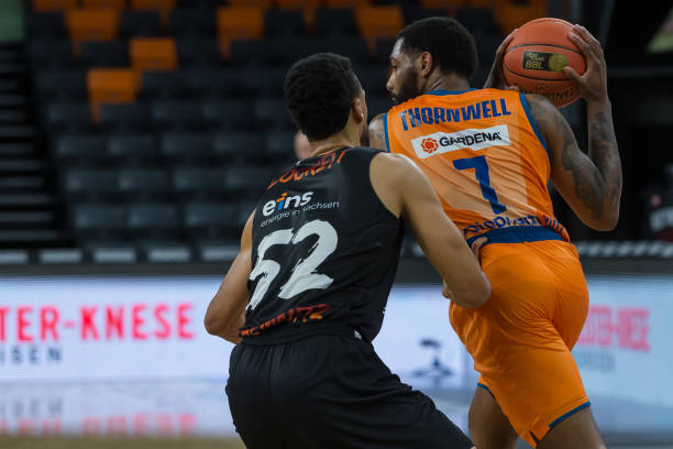 伴间在顶级 伴间在顶级